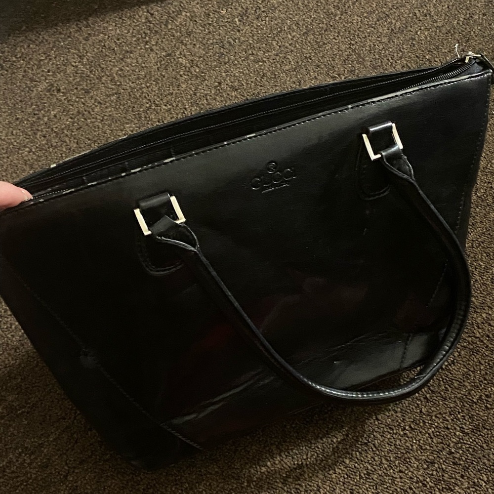 Black GUCCI women’s med size purse OBO